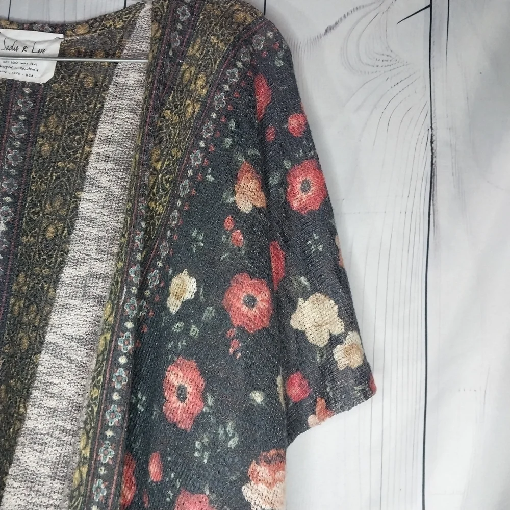 Sadie & Love Floral Open Front Short Sleeve Flowy Festival Kimono Boho Cardigan - Picture 2 of 11